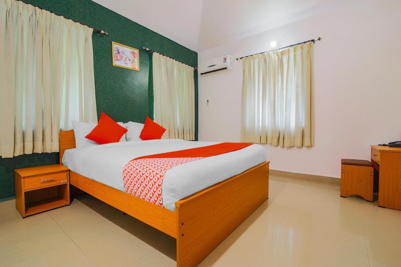 Super Hotel O The Goan Courtyard Colva Buitenkant foto
