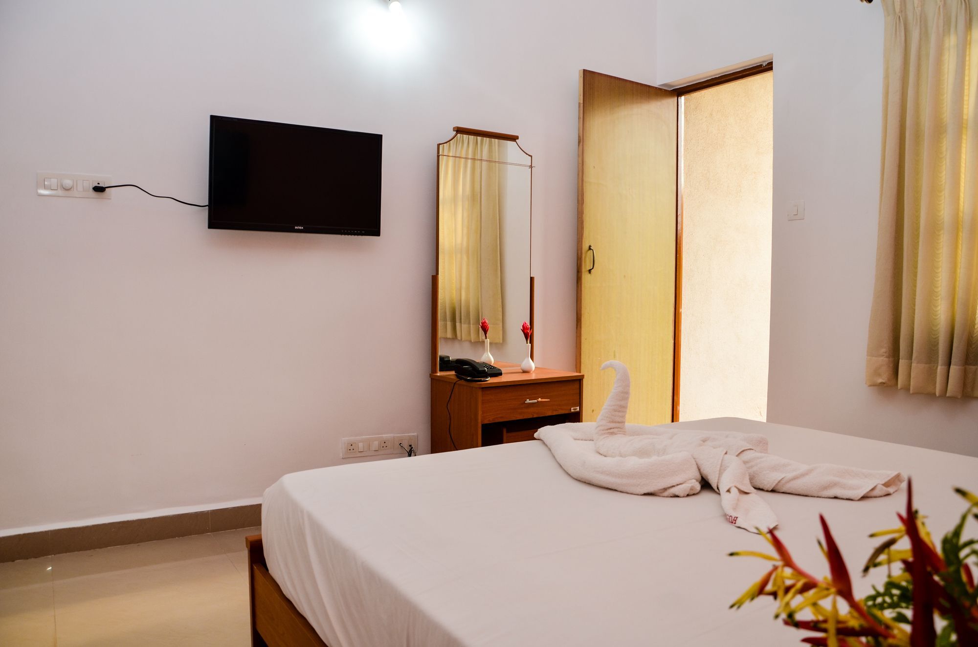 Super Hotel O The Goan Courtyard Colva Buitenkant foto